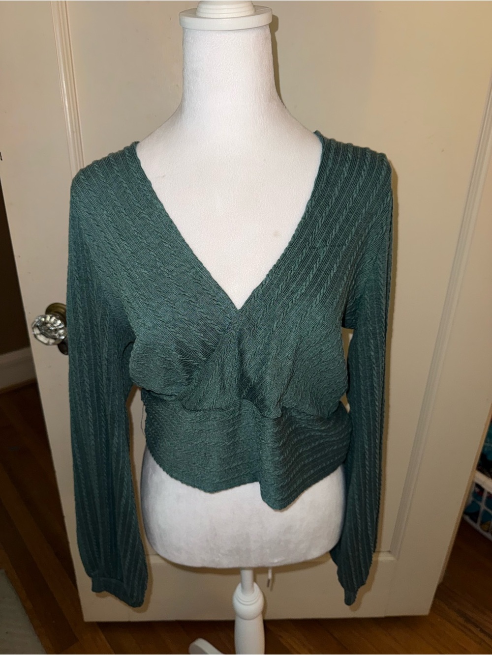 Zaful Teal Textured V‑Neck Knit Crop Top